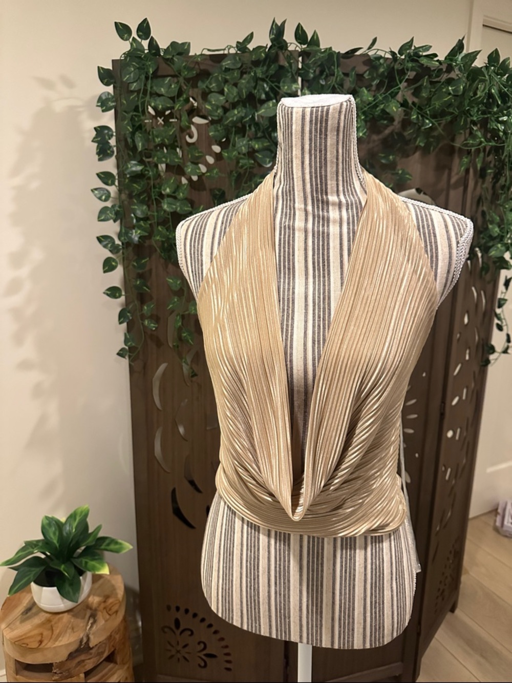 NWT AKIRA Metallic Gold/Beige Halter Cami